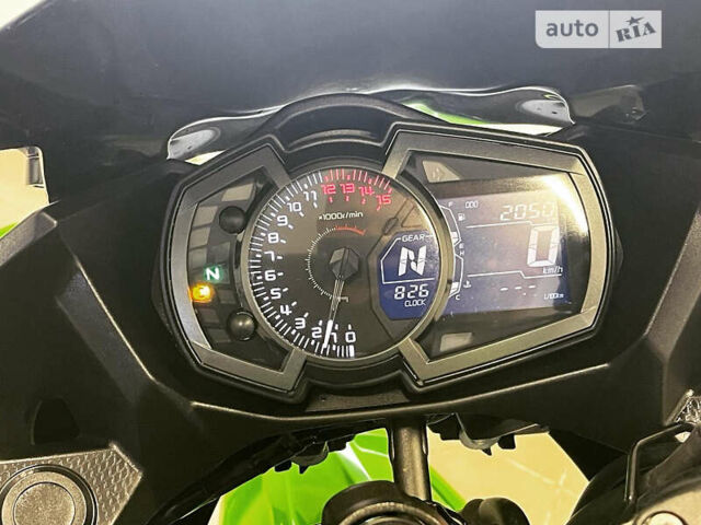 Зелений Кавасакі Ninja 400, об'ємом двигуна 0.4 л та пробігом 2 тис. км за 6300 $, фото 10 на Automoto.ua