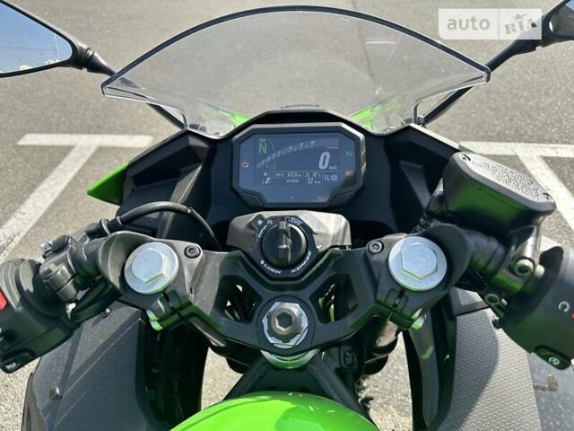Зеленый Кавасаки Ninja 400, объемом двигателя 0.45 л и пробегом 1 тыс. км за 7300 $, фото 12 на Automoto.ua