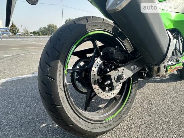 Зеленый Кавасаки Ninja 400, объемом двигателя 0.45 л и пробегом 1 тыс. км за 7300 $, фото 8 на Automoto.ua