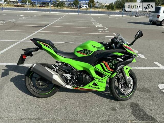 Зеленый Кавасаки Ninja 400, объемом двигателя 0.45 л и пробегом 1 тыс. км за 7300 $, фото 2 на Automoto.ua