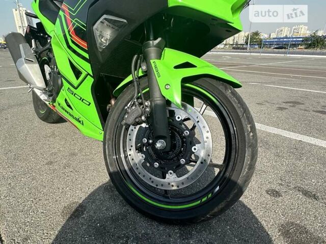 Зеленый Кавасаки Ninja 400, объемом двигателя 0.45 л и пробегом 1 тыс. км за 7300 $, фото 9 на Automoto.ua