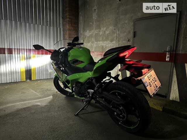 Зеленый Кавасаки Ninja 400, объемом двигателя 0.45 л и пробегом 1 тыс. км за 7300 $, фото 10 на Automoto.ua