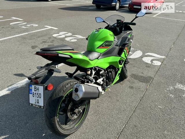 Зеленый Кавасаки Ninja 400, объемом двигателя 0.45 л и пробегом 1 тыс. км за 7300 $, фото 3 на Automoto.ua