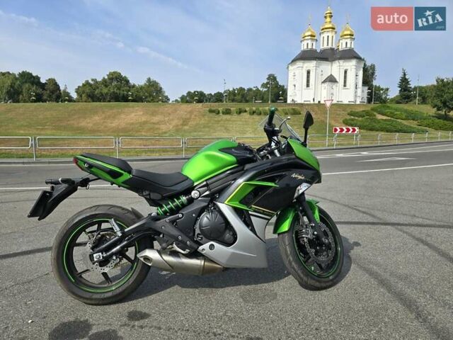Зеленый Кавасаки Ninja 400, объемом двигателя 0.4 л и пробегом 10 тыс. км за 4399 $, фото 1 на Automoto.ua