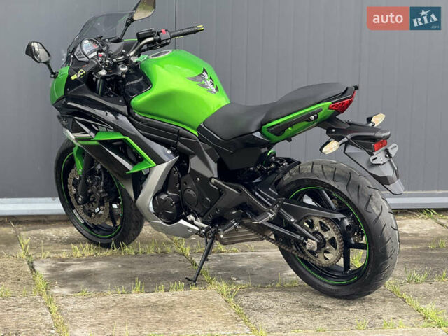 Зеленый Кавасаки Ninja 400, объемом двигателя 0.4 л и пробегом 37 тыс. км за 4150 $, фото 4 на Automoto.ua