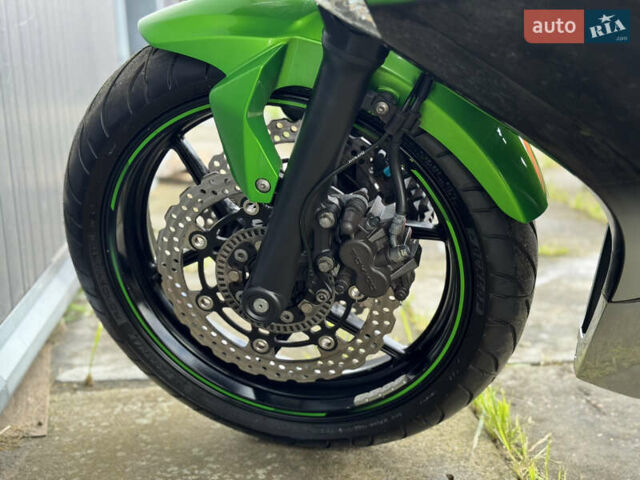 Зеленый Кавасаки Ninja 400, объемом двигателя 0.4 л и пробегом 37 тыс. км за 4150 $, фото 6 на Automoto.ua