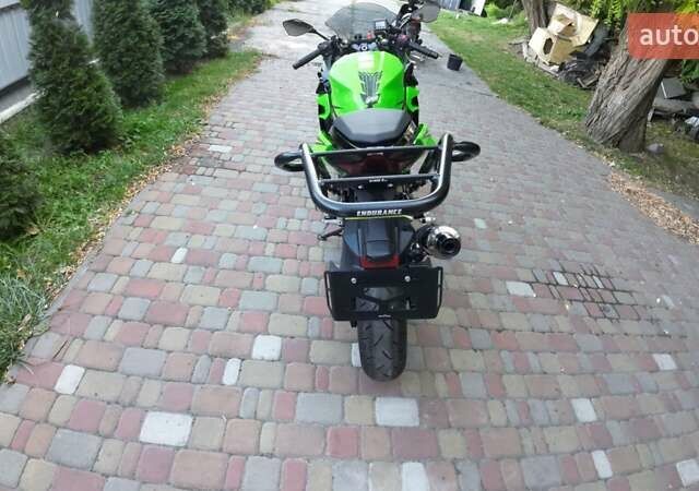Зеленый Кавасаки Ninja 400, объемом двигателя 0 л и пробегом 15 тыс. км за 5500 $, фото 6 на Automoto.ua