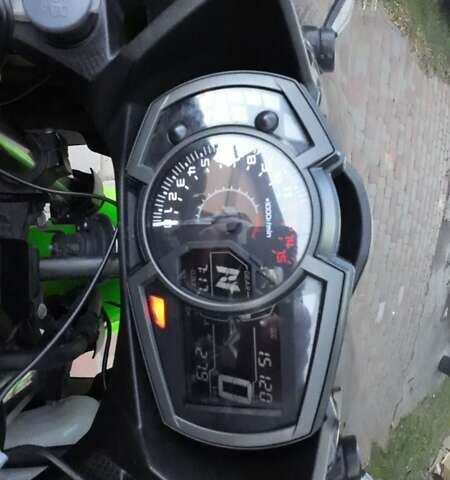 Зеленый Кавасаки Ninja 400, объемом двигателя 0 л и пробегом 15 тыс. км за 5500 $, фото 2 на Automoto.ua