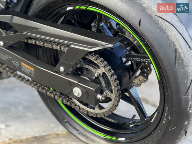 Зеленый Кавасаки Ninja 400, объемом двигателя 0.4 л и пробегом 2 тыс. км за 5500 $, фото 13 на Automoto.ua