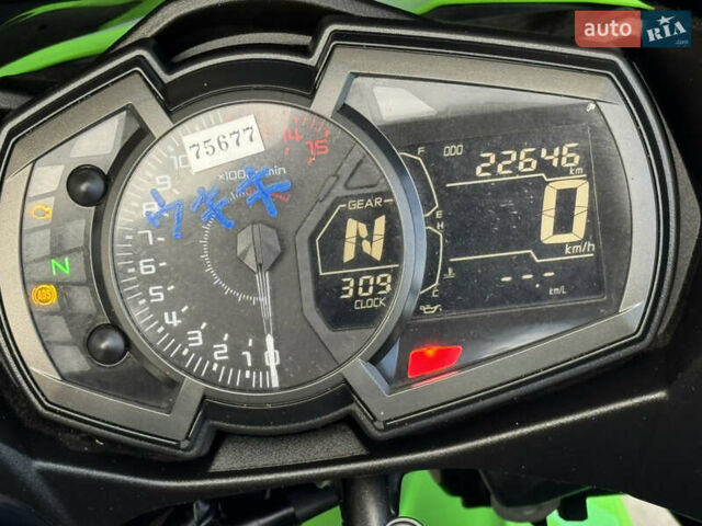 Зеленый Кавасаки Ninja 400, объемом двигателя 0.4 л и пробегом 2 тыс. км за 5500 $, фото 8 на Automoto.ua
