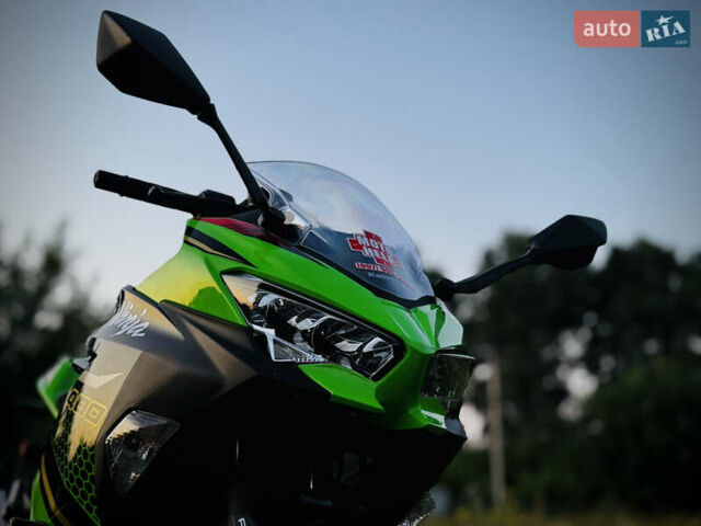 Зеленый Кавасаки Ninja 400, объемом двигателя 0.4 л и пробегом 14 тыс. км за 6200 $, фото 4 на Automoto.ua