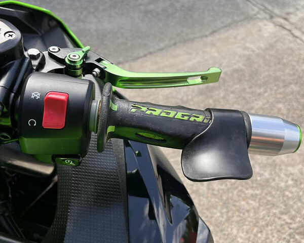 Зелений Кавасакі Ninja 400, об'ємом двигуна 0.4 л та пробігом 8 тис. км за 5800 $, фото 7 на Automoto.ua