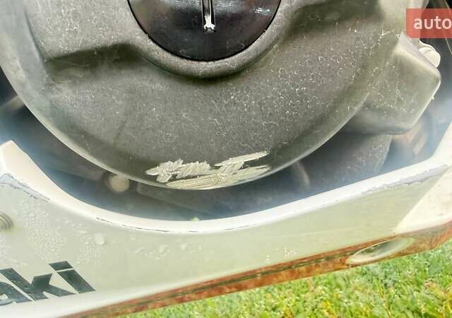 Зеленый Кавасаки Ninja 400, объемом двигателя 0.4 л и пробегом 17 тыс. км за 5300 $, фото 9 на Automoto.ua