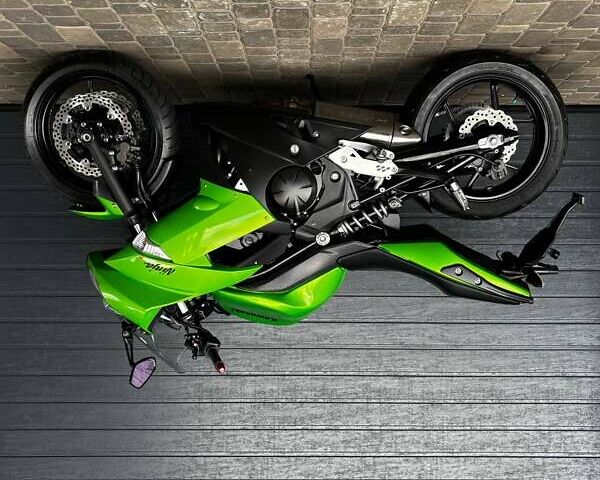 Зеленый Кавасаки Ninja 400R, объемом двигателя 0.4 л и пробегом 20 тыс. км за 3900 $, фото 1 на Automoto.ua
