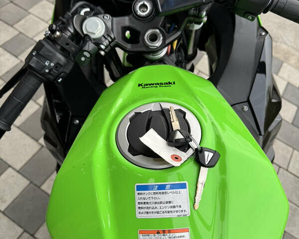 Зеленый Кавасаки Ninja 400R, объемом двигателя 0.4 л и пробегом 29 тыс. км за 5300 $, фото 15 на Automoto.ua