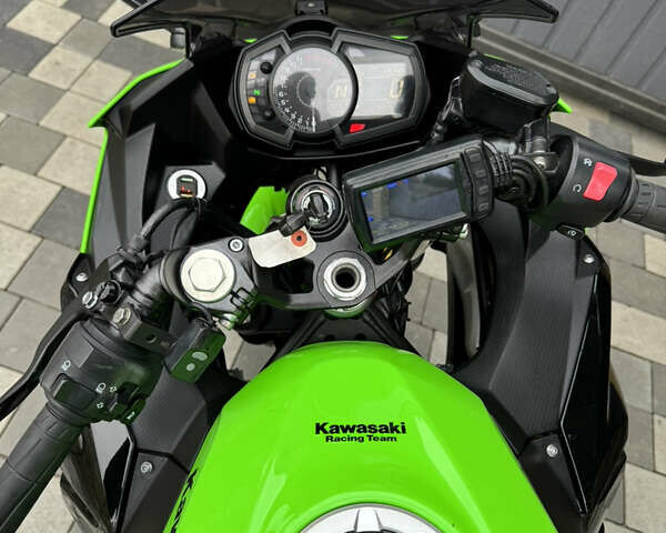 Зеленый Кавасаки Ninja 400R, объемом двигателя 0.4 л и пробегом 29 тыс. км за 5300 $, фото 12 на Automoto.ua