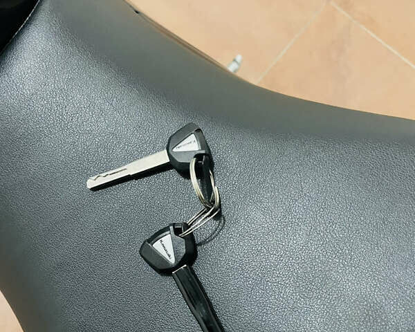 Черный Кавасаки Ninja 500, объемом двигателя 0.5 л и пробегом 5 тыс. км за 7500 $, фото 11 на Automoto.ua