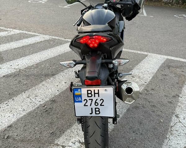 Черный Кавасаки Ninja 500, объемом двигателя 0.5 л и пробегом 4 тыс. км за 7200 $, фото 8 на Automoto.ua