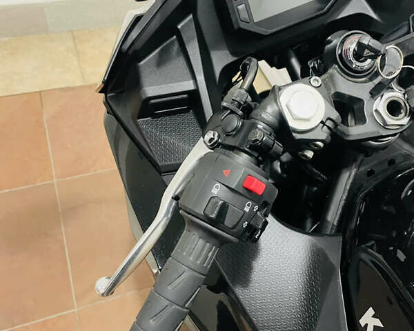 Черный Кавасаки Ninja 500, объемом двигателя 0.5 л и пробегом 5 тыс. км за 7500 $, фото 26 на Automoto.ua