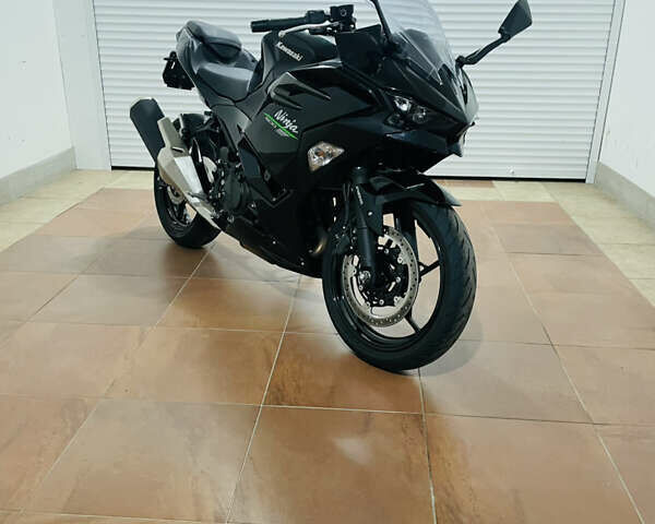 Черный Кавасаки Ninja 500, объемом двигателя 0.5 л и пробегом 5 тыс. км за 7500 $, фото 32 на Automoto.ua
