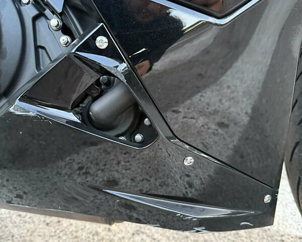 Черный Кавасаки Ninja 500, объемом двигателя 0.5 л и пробегом 4 тыс. км за 7200 $, фото 12 на Automoto.ua