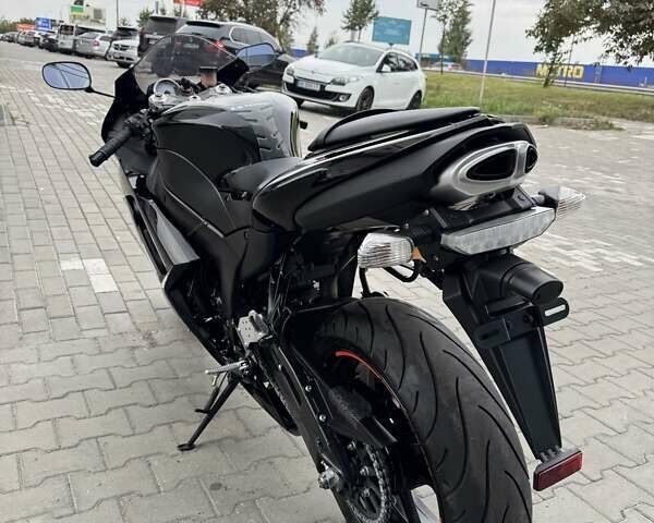 Чорний Кавасакі Ninja 600 ZX-6R, об'ємом двигуна 0.6 л та пробігом 27 тис. км за 7199 $, фото 6 на Automoto.ua