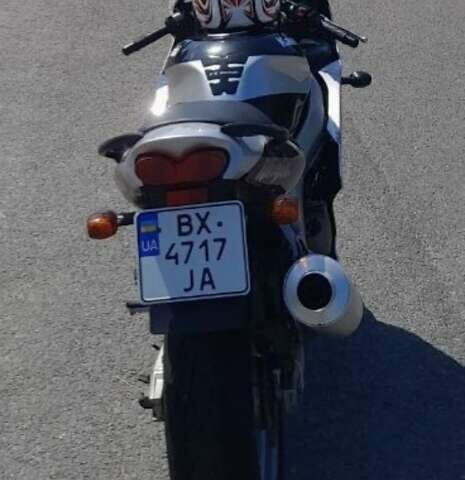 Серый Кавасаки Ninja 600 ZX-6R, объемом двигателя 0.6 л и пробегом 42 тыс. км за 3600 $, фото 4 на Automoto.ua