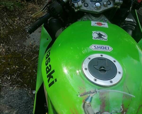 Зеленый Кавасаки Ninja 600 ZX-6R, объемом двигателя 0 л и пробегом 50 тыс. км за 1629 $, фото 1 на Automoto.ua