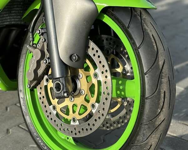 Зеленый Кавасаки Ninja 600 ZX-6R, объемом двигателя 0.6 л и пробегом 31 тыс. км за 4499 $, фото 14 на Automoto.ua