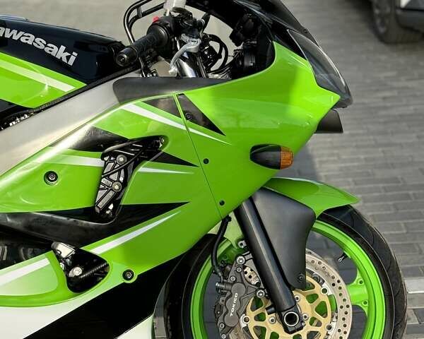 Зеленый Кавасаки Ninja 600 ZX-6R, объемом двигателя 0.6 л и пробегом 31 тыс. км за 4499 $, фото 13 на Automoto.ua