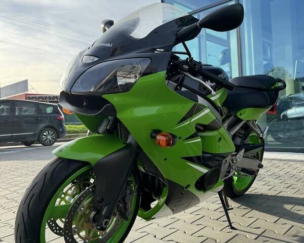 Зеленый Кавасаки Ninja 600 ZX-6R, объемом двигателя 0.6 л и пробегом 31 тыс. км за 4499 $, фото 4 на Automoto.ua