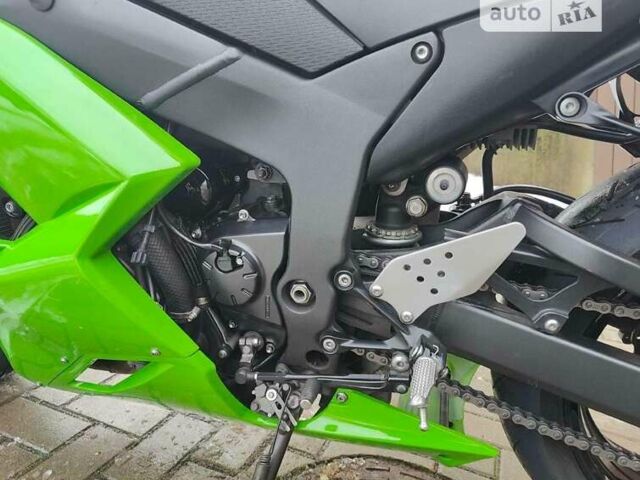 Зеленый Кавасаки Ninja 600 ZX-6R, объемом двигателя 0 л и пробегом 40 тыс. км за 2600 $, фото 3 на Automoto.ua