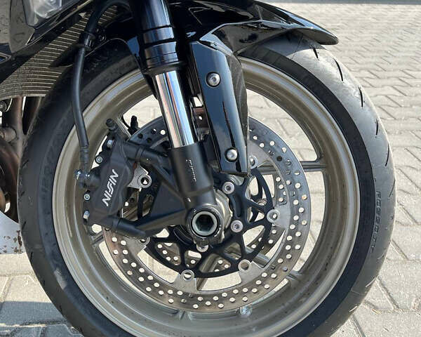 Білий Кавасакі Ninja 636 ZX-6R, об'ємом двигуна 0.65 л та пробігом 8 тис. км за 14500 $, фото 12 на Automoto.ua