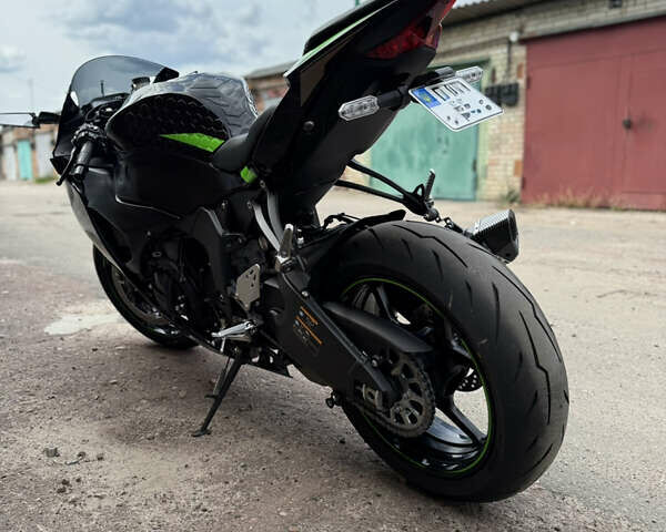 Черный Кавасаки Ninja 636 ZX-6R, объемом двигателя 0 л и пробегом 2 тыс. км за 18000 $, фото 4 на Automoto.ua