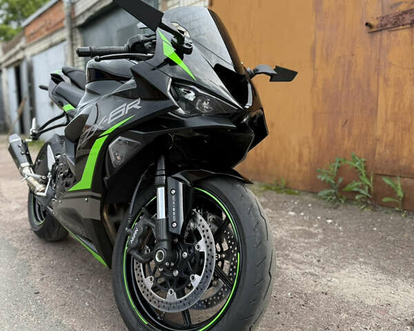 Черный Кавасаки Ninja 636 ZX-6R, объемом двигателя 0 л и пробегом 2 тыс. км за 18000 $, фото 7 на Automoto.ua