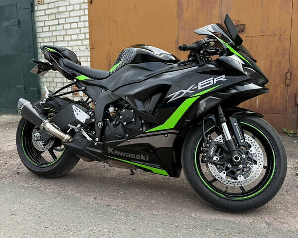 Черный Кавасаки Ninja 636 ZX-6R, объемом двигателя 0 л и пробегом 2 тыс. км за 18000 $, фото 5 на Automoto.ua