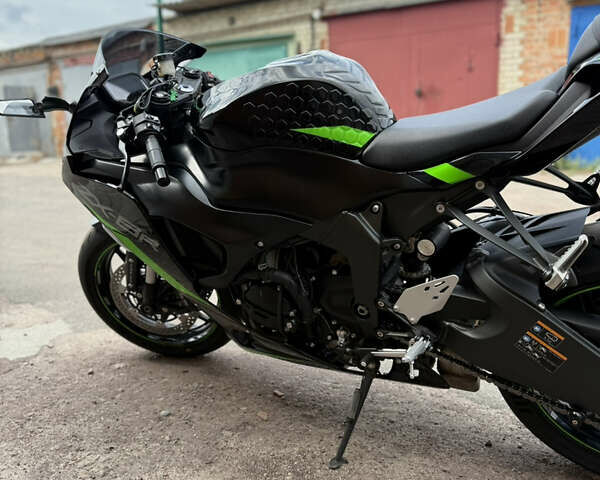 Черный Кавасаки Ninja 636 ZX-6R, объемом двигателя 0 л и пробегом 2 тыс. км за 18000 $, фото 3 на Automoto.ua