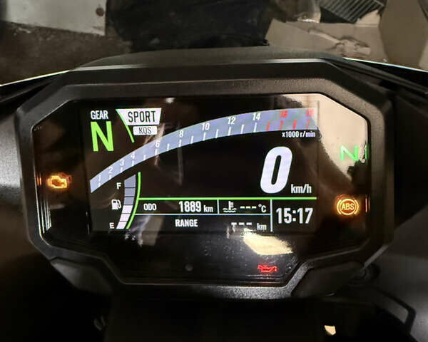 Черный Кавасаки Ninja 636 ZX-6R, объемом двигателя 0 л и пробегом 2 тыс. км за 18000 $, фото 1 на Automoto.ua