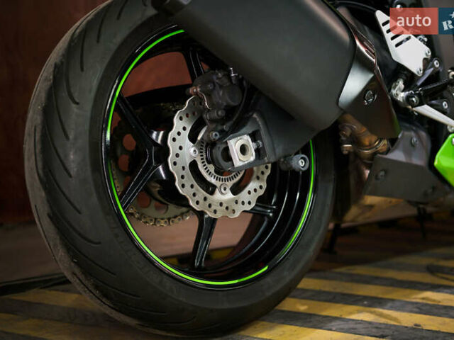 Кавасаки Ninja 636 ZX-6R, объемом двигателя 0.63 л и пробегом 15 тыс. км за 11500 $, фото 16 на Automoto.ua