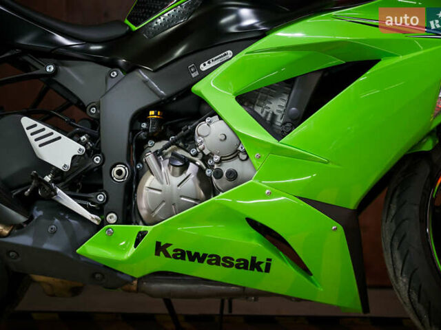 Кавасаки Ninja 636 ZX-6R, объемом двигателя 0.63 л и пробегом 15 тыс. км за 11500 $, фото 9 на Automoto.ua