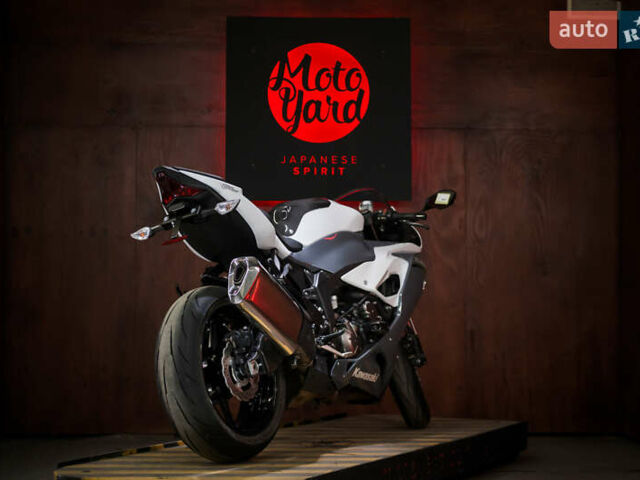 Кавасаки Ninja 636 ZX-6R, объемом двигателя 0.63 л и пробегом 19 тыс. км за 13000 $, фото 5 на Automoto.ua