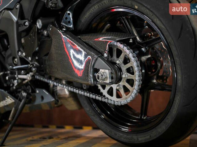 Кавасаки Ninja 636 ZX-6R, объемом двигателя 0.63 л и пробегом 19 тыс. км за 13000 $, фото 14 на Automoto.ua