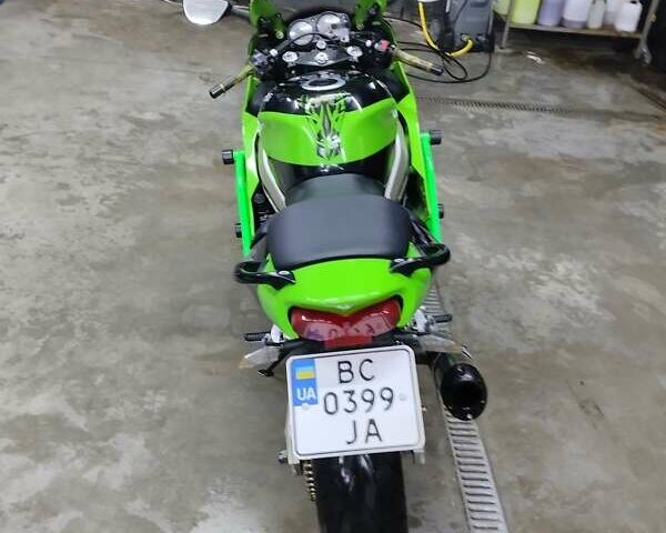 Кавасаки Ninja 636 ZX-6R, объемом двигателя 0.65 л и пробегом 40 тыс. км за 4500 $, фото 3 на Automoto.ua