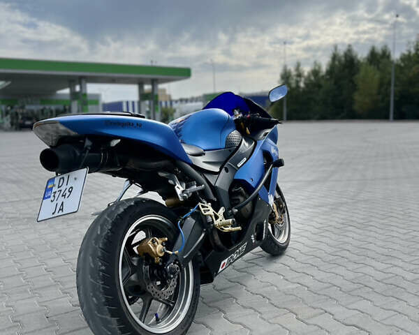 Кавасаки Ninja 636 ZX-6R, объемом двигателя 0.6 л и пробегом 38 тыс. км за 6200 $, фото 4 на Automoto.ua