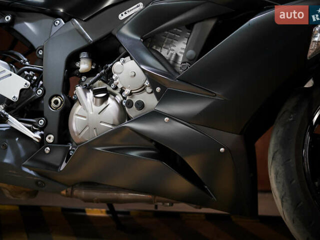 Кавасаки Ninja 636 ZX-6R, объемом двигателя 6.36 л и пробегом 6 тыс. км за 10500 $, фото 10 на Automoto.ua