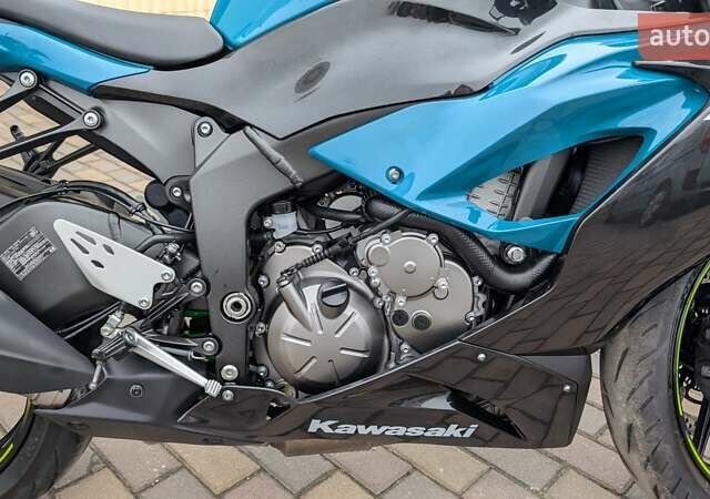 Синий Кавасаки Ninja 636 ZX-6R, объемом двигателя 0.64 л и пробегом 4 тыс. км за 12499 $, фото 2 на Automoto.ua