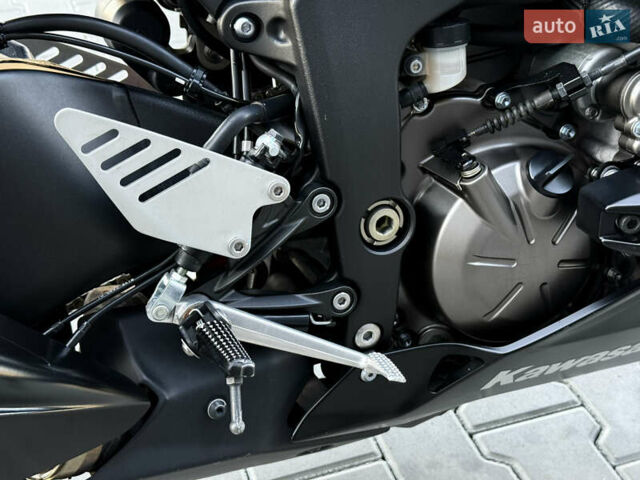 Зеленый Кавасаки Ninja 636 ZX-6R, объемом двигателя 0.64 л и пробегом 12 тыс. км за 10300 $, фото 20 на Automoto.ua