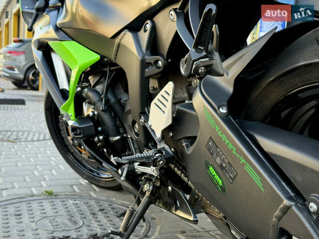 Зеленый Кавасаки Ninja 636 ZX-6R, объемом двигателя 0.64 л и пробегом 12 тыс. км за 10300 $, фото 10 на Automoto.ua