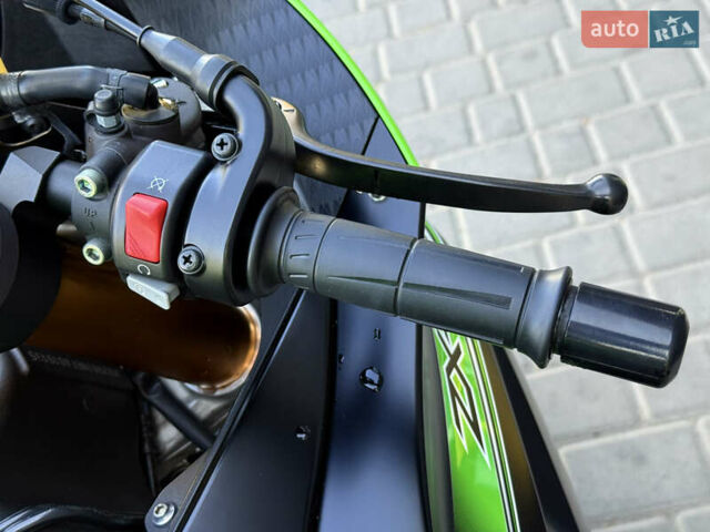 Зеленый Кавасаки Ninja 636 ZX-6R, объемом двигателя 0.64 л и пробегом 12 тыс. км за 10300 $, фото 14 на Automoto.ua