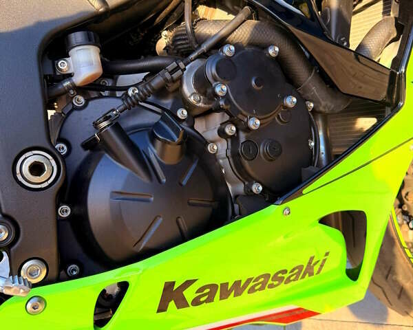 Зеленый Кавасаки Ninja 636 ZX-6R, объемом двигателя 0 л и пробегом 14 тыс. км за 14999 $, фото 16 на Automoto.ua